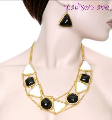 BLACK WHITE COLORED STONE NECKLACE & EARRING SET