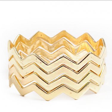 FASHION GOLD CHEVRON BANGLE