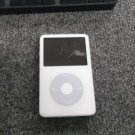 Apple iPod classic 5th Generation White (30 GB) MP3 Player USED