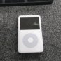 Apple iPod classic 5th Generation White (30 GB) MP3 Player USED