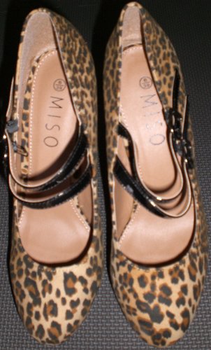 New Women's Miso Animal print heels Size 6