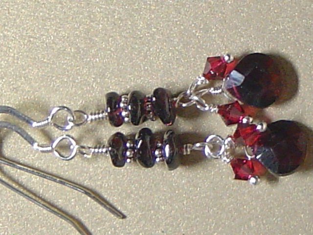SWAROVSKI CRYSTALS & GARNET Gemstones Earrings