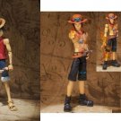 Bandai S.H. Figuarts One Piece Luffy & Ace Portgas Action Figures Set