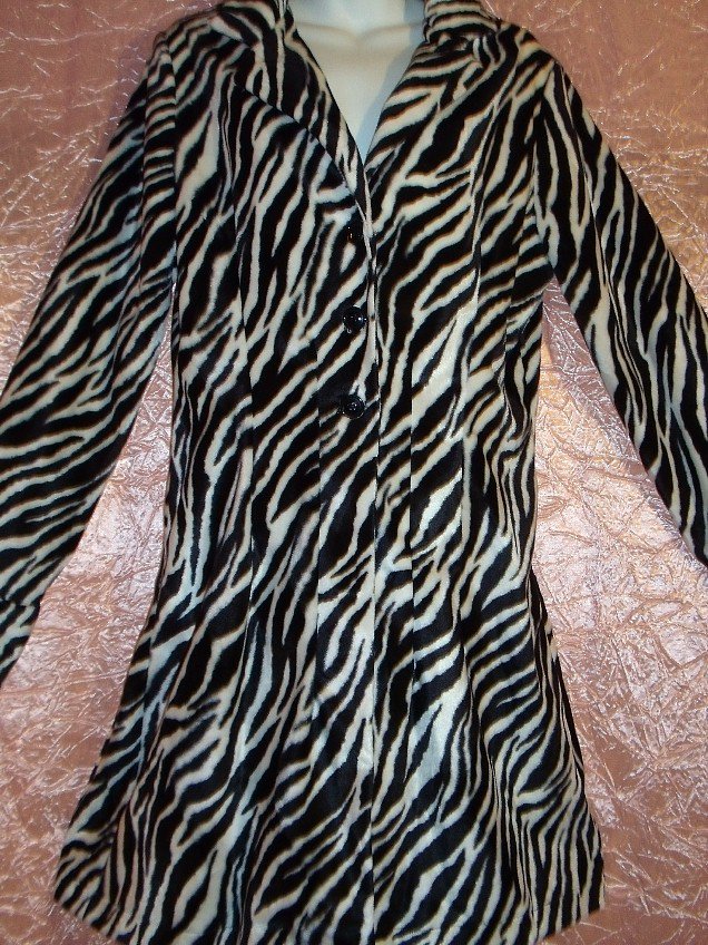 Vintage Zebra Jacket Flattering Design All~Season Soft Faux Fur Like