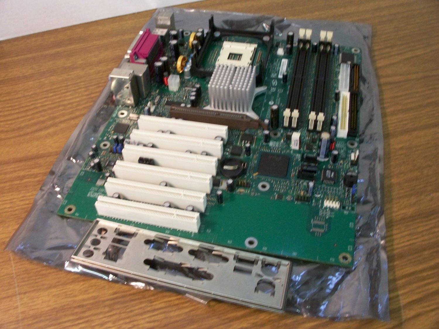 Intel Atx Socket 478 Ddr Desktop Motherboard With I O Shield Backplate