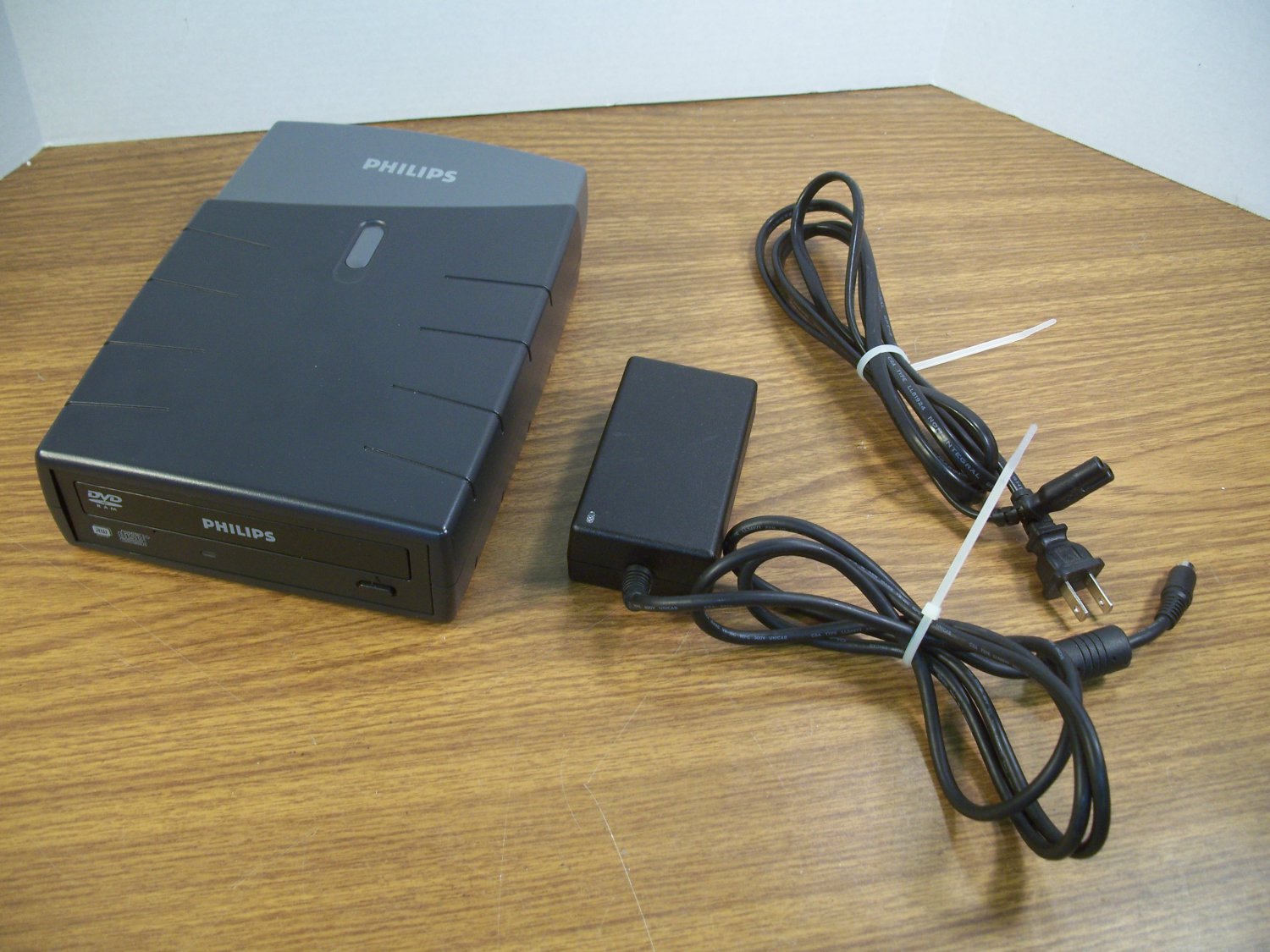 overschot rib moord Philips External DVD Burner USB Drive (SPD3100CC/17) *USED*