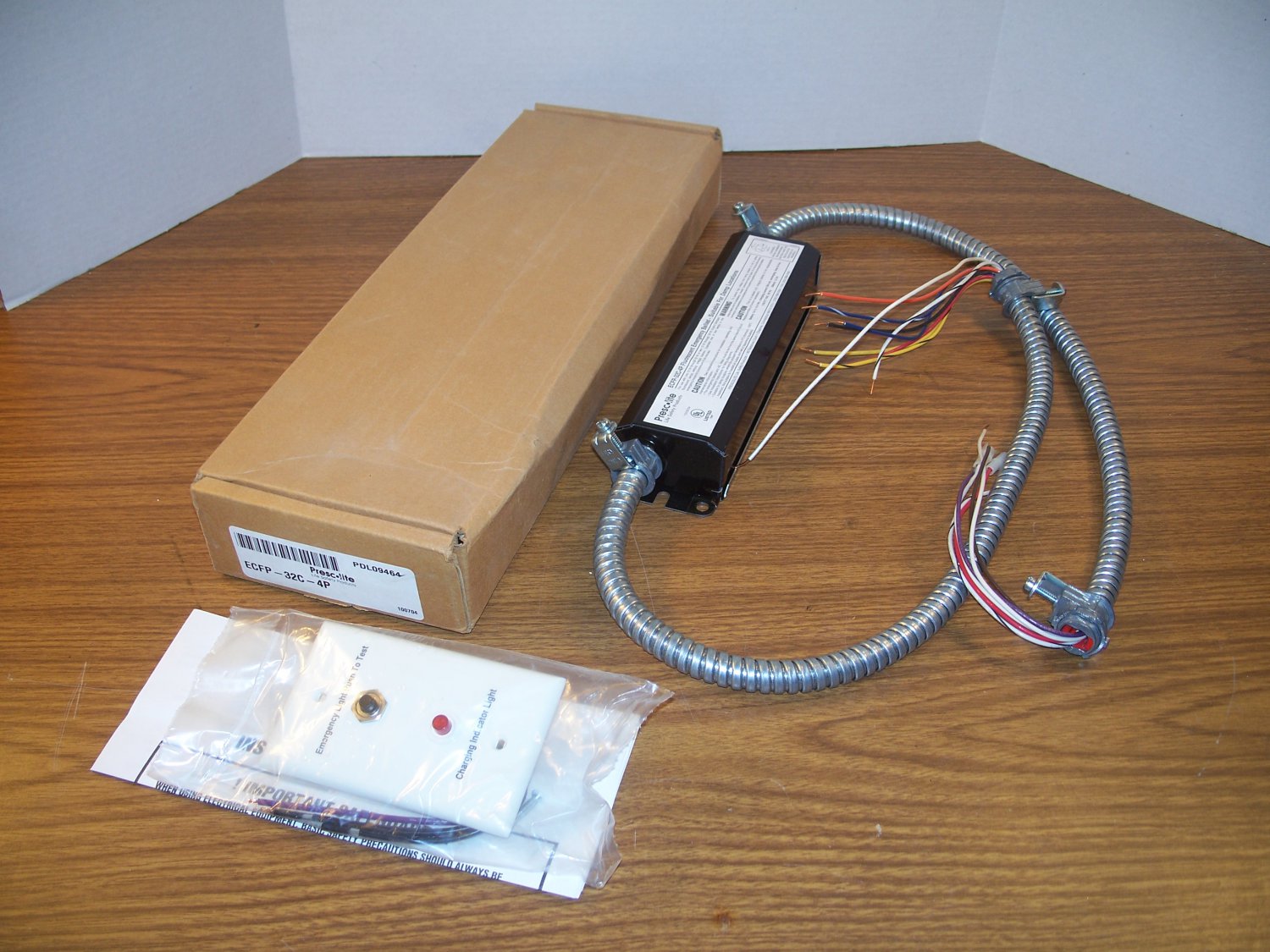 Prescolite Fluorescent Emergency Ballast 120V 277V (ECFP32C4P) *NIB*