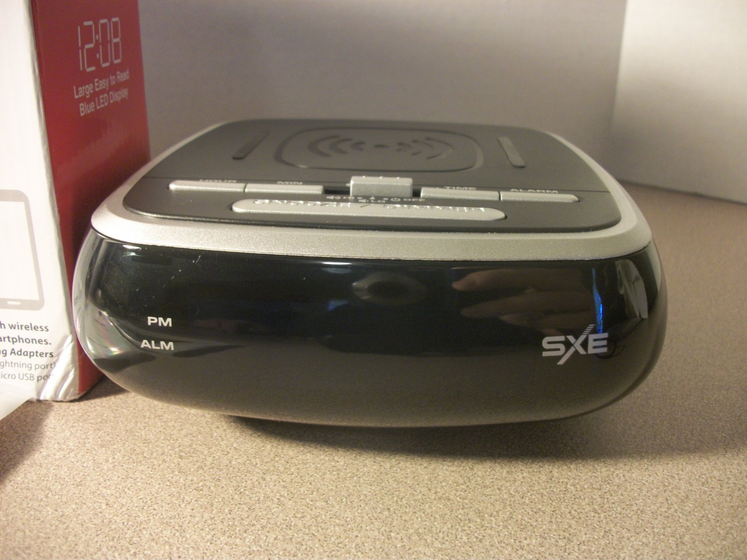 SXE Black Wireless Charging Digital Alarm Clock (SXE87001) *NIB*