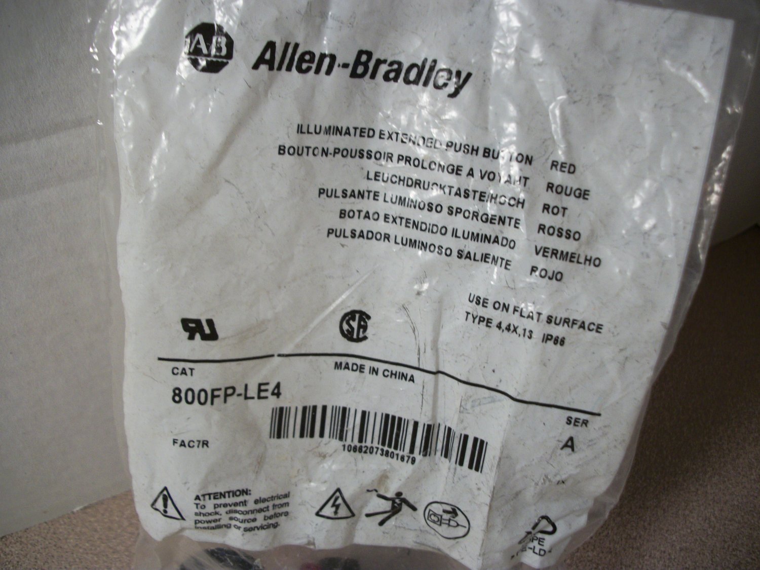 Allen-Bradley Red Illuminated Extended Pushbutton (800FP-LE4) *NEW*