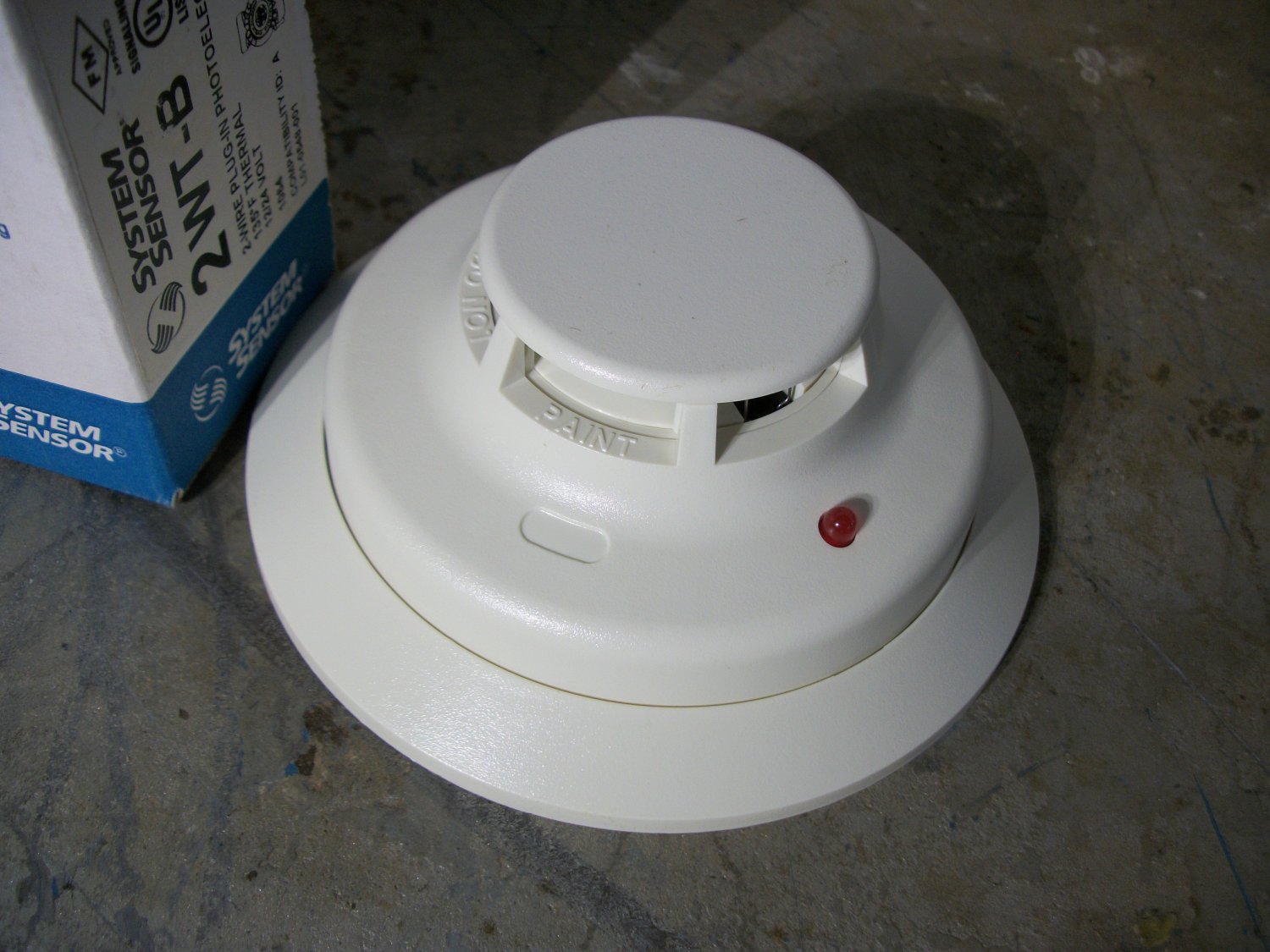 System Sensor I3 Series 2Wire PlugIn Photoelectric with Base (2WTB