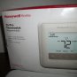 Honeywell T4 Pro Digital Programmable Thermostat (TH4210U2002) *NIB*