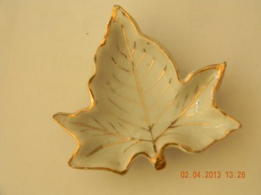 Porcelain Leaf Dish