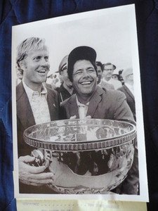 JACK NICKLAUS LEE TREVINO wonderful ORIGINAL press photo