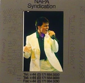 CLIFF RICHARD 35mm ORIGINAL SLIDE press vintage photo