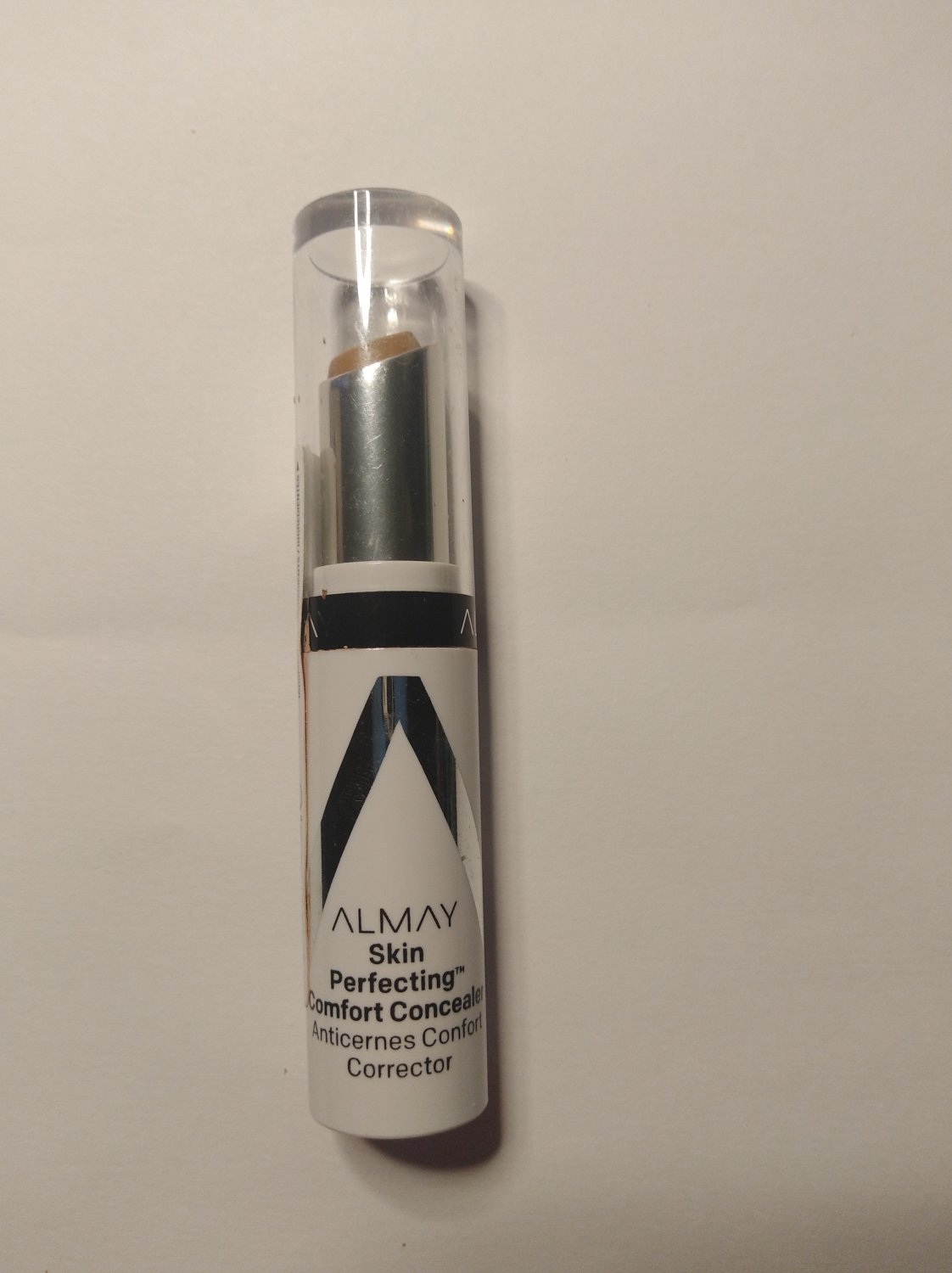 Almay Skin Perfecting Comfort Concealer 220 Deep (EC55-899)