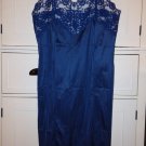La Tendresse Navy Blue Satin Lace Slip 36 (EC-E30) La Tendresse Navy Blue Satin Lace Slip 36 (EC-E30)