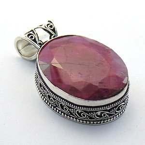 Lovely Ruby Handcrafted Silver  .925 Jewelry Pendant P-28 L5