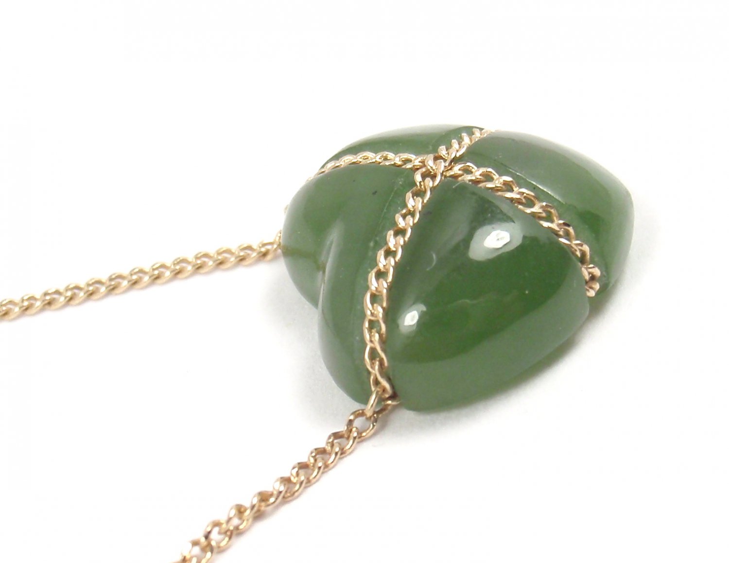 Rare Vintage Tiffany & Co 14K Yellow Gold Green Jade Heart Necklace 19