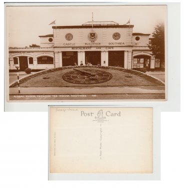 Hampshire   Postcard Floral Clock, Pavilion Tea House Southsea. Mauritron #241