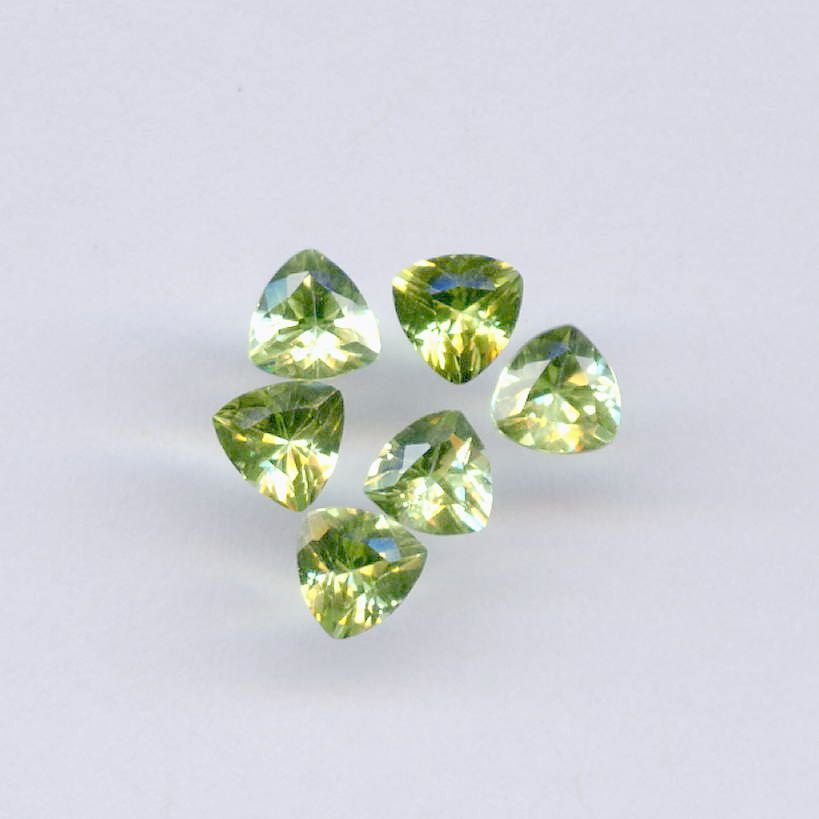 Certified Natural Peridot AAA Quality 4.5 mm Faceted Trillion 5 pcs lot