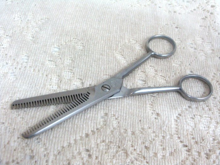 Mundial Marks Hair Cutting Thinning Thining Barber Scissors Made in Brazil