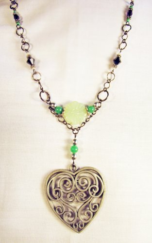 N10 - green and black beaded necklace with filigree heart pendant