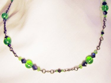 N17 - green & black beaded necklace