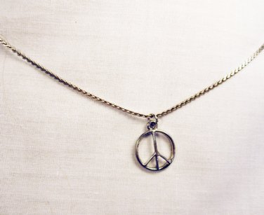 N34 - peace sign necklace