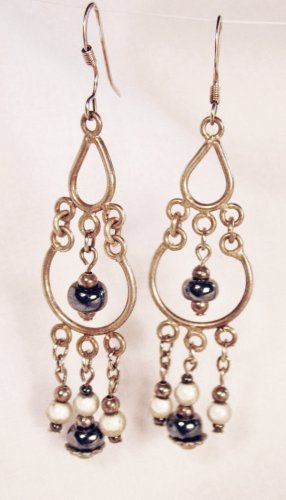 E6 - gray beaded earrings