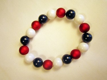 B14 - red, white & blue beaded bracelet