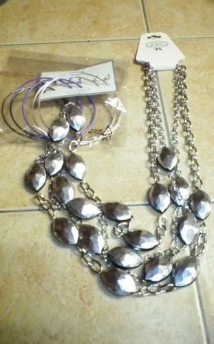 double necklace.