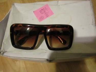 Mens Womens Unisex sun shades 80's Nerd style Brown square LENS SUN-GLASSES