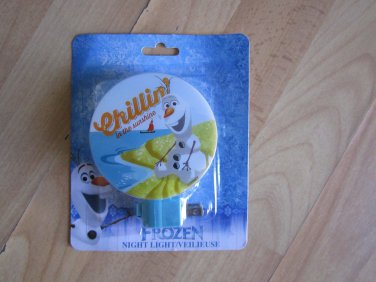 DISNEY FROZEN OLAF PLUG IN NIGHT LIGHT CHILLIN IN THE SUNSHINE