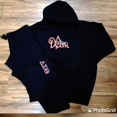 DELTA SIGMA THETA SORORITY JOGGING SUITE SET 2PC DELTA DEAR PULLOVER HOODIE SET