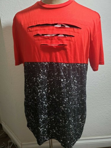 Rocawear Black Red Short Sleeve T-shirt  PRE-OWNED CONDITION LARGE