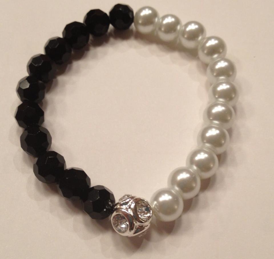 Black & White Stretch Bracelet