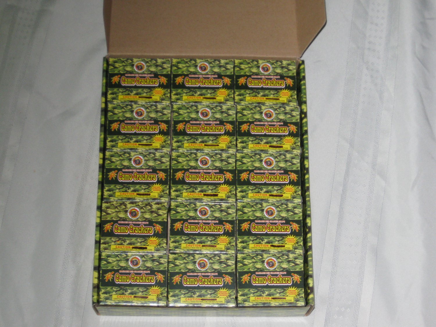 (30) BOXES MANDARIN RED CRACKER ADULT SNAPS