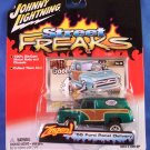 2005 - 55 Ford Panel Delivery - Street Freaks - Johnny Lightning - Die-cast Metal Cars