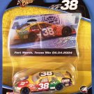 2004 - Elliott Sadler - Nascar - Winners Circle - Raced Version - Diecast Car