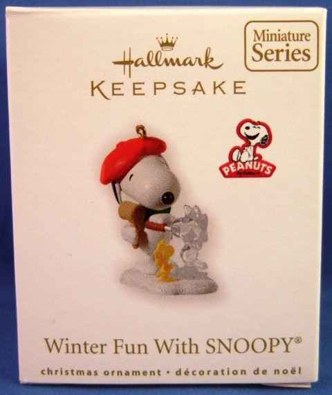 2010 Hallmark Keepsake Ornament Peanuts Winter Fun With Snoopy 