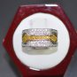 TRENDY 18K BAND WITH 0.85 CT DIAMONDS
