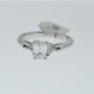 ESTATE 1.06 CT DIAMOND LUXURIOUS RING IN 18 KT WHITE GOLD.