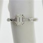 ESTATE 1.06 CT DIAMOND LUXURIOUS RING IN 18 KT WHITE GOLD.