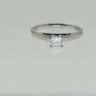 0.33 CT PRINCESS-CUT DIAMOND SOLITAIRE CATHEDRAL RING IN 14 KT WHITE GOLD