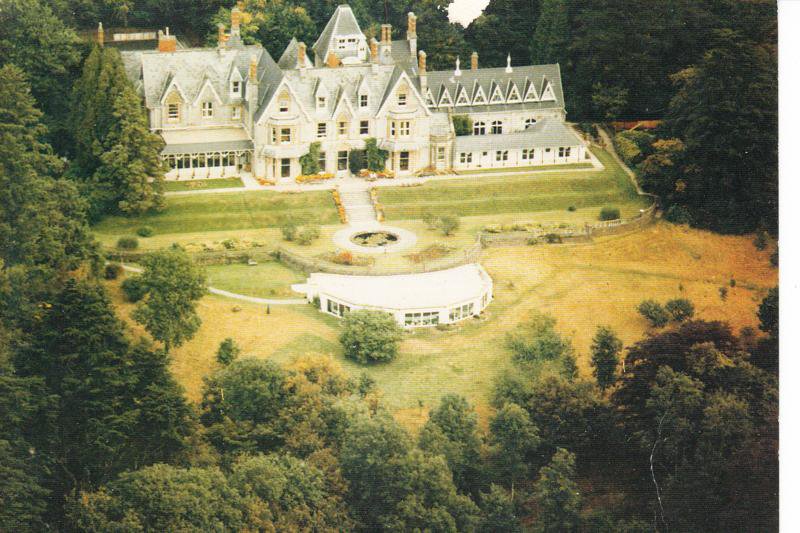 Brunel Manor Park Torquay Postcard. Mauritron 248324