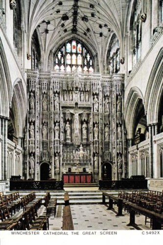 Winchester Cathedral The Great Screen Postcard. Mauritron 249881
