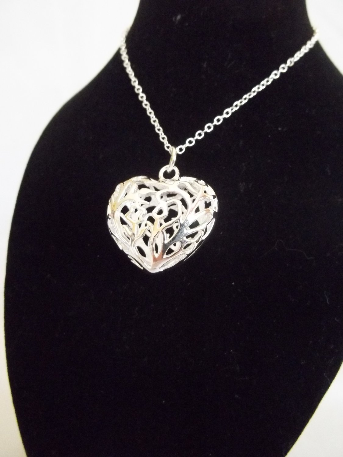 Silver Filigree Puff Heart 3-d Pendant With Silver Necklace 18''