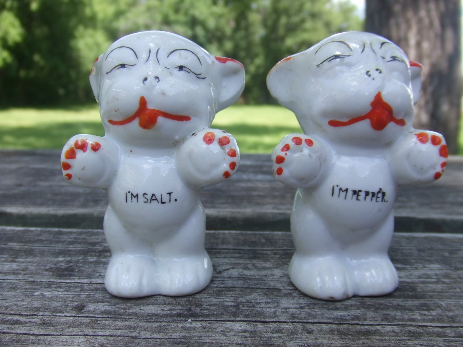 Vintage Bonzo The Dog Salt Pepper Shakers Japan Red Paws Ears I'm Salt