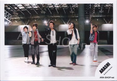 SHOP PHOTO - ARASHI - 2009 Crazy Moon [PV] #294