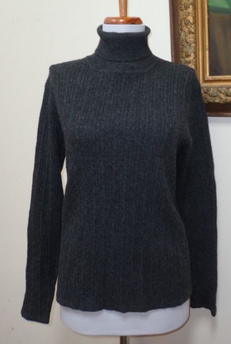 EUC- PURSUITS Charcoal Gray 100% Cashmere Turtleneck  Sweater - Size M